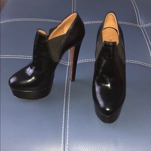 Alaia Paris Platform Oxford Booties